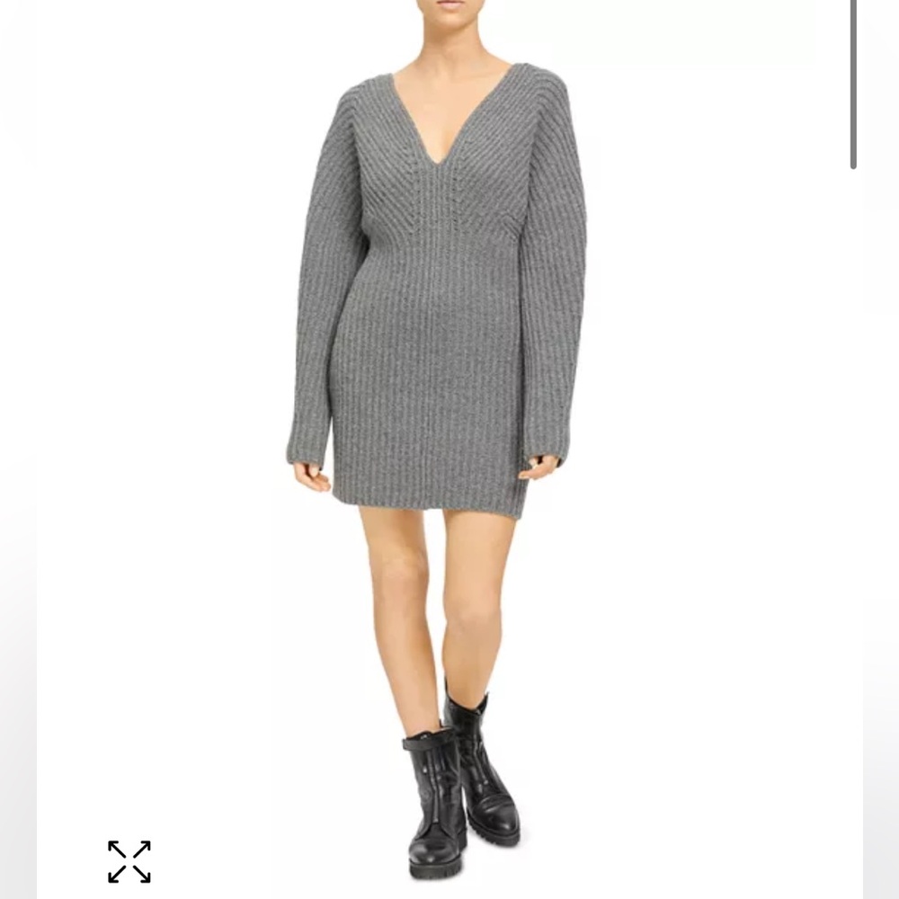 Theory
Ribbed Knit Sweater Dress Size L NWT